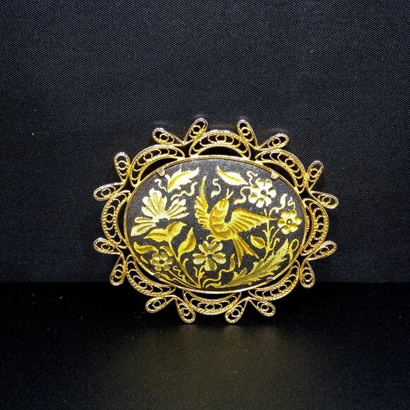 Vintage Spanish Damascene Brooch, Gold Inlay Bird Flower Pin, Filigree Frame - Picture 4 of 10